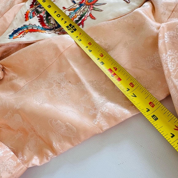 Vintage Peach Pink Asian Silk Embroidered Robe with Sash - Silk Lined Kimono - Picture 16 of 16